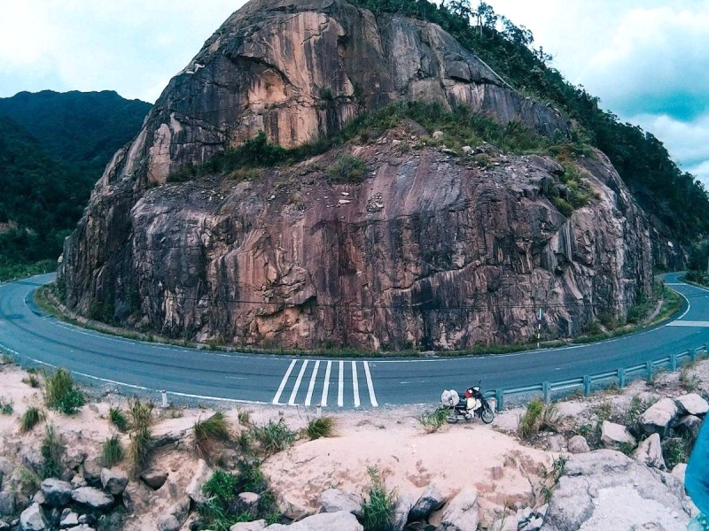 Đèo Long Lanh nối Đà Lạt - Nha Trang, bạn có thể tìm hiểu thêm.