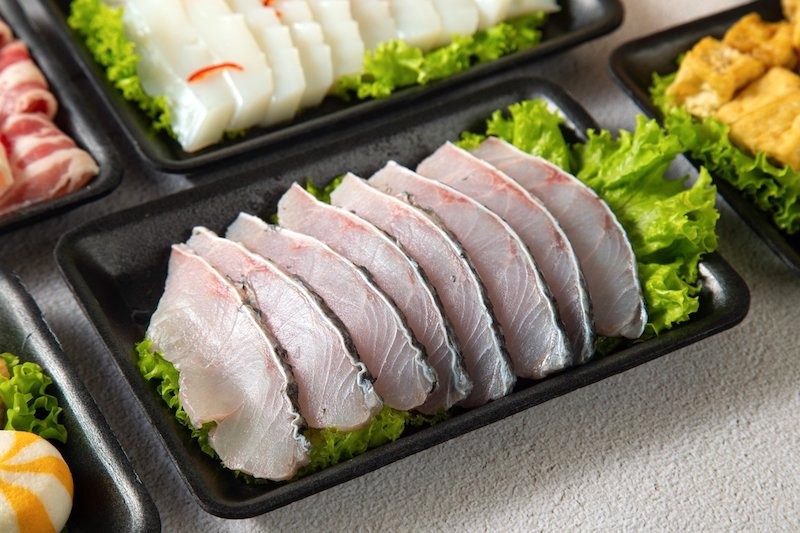 Sashimi Cá Chẽm Suzuki