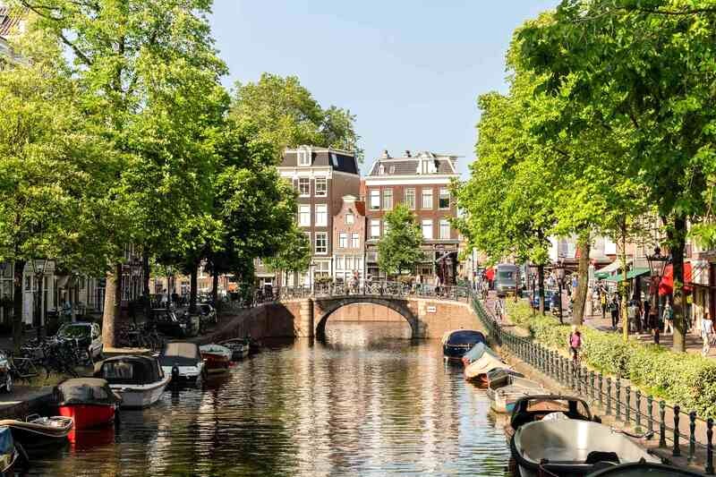 Amsterdam, thủ đô xinh đẹp của Hà Lan.