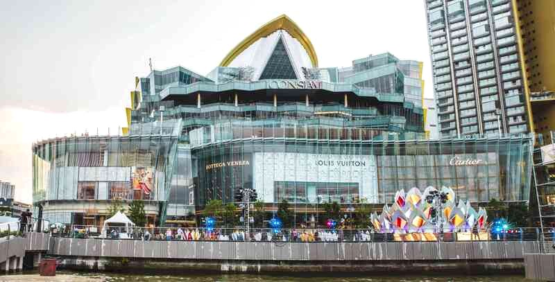 Iconsiam: Thiên đường giải trí thu hút mọi du khách.