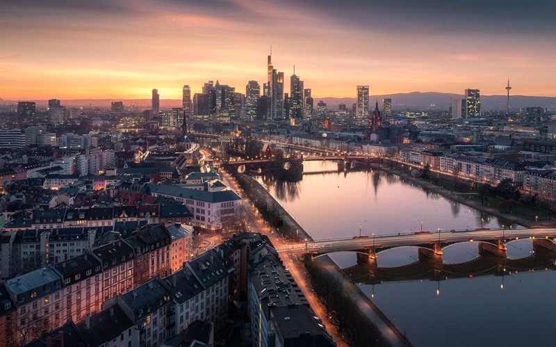 Frankfurt am Main, thành phố lớn thứ năm của Đức.