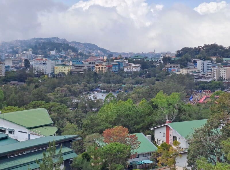 Baguio, thành phố xinh đẹp, là trung tâm đô thị hóa cao cấp ở Bắc Luzon, Philippines.