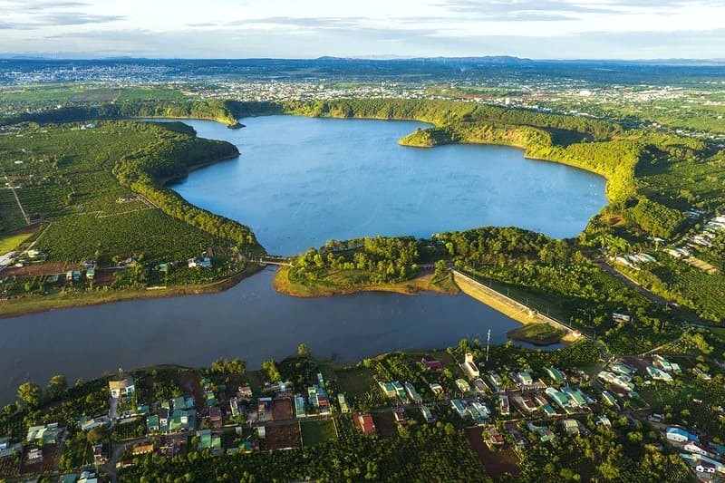 Hồ T'Nưng: Biểu tượng Pleiku.