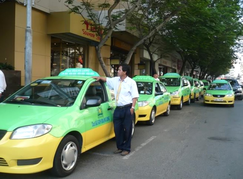 Taxi Hoàng Long: Uy tín, phổ biến tại Long Xuyên.