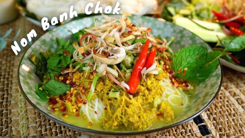 Nom Banh Chok: Món ngon đường phố bạn không thể bỏ lỡ khi đến Campuchia.