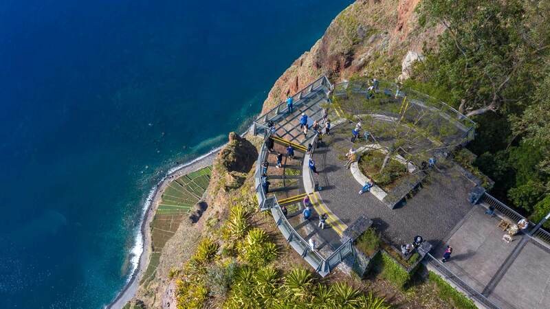 Cabo Girao: Vách núi hùng vĩ, ngắm toàn cảnh quần đảo Madeira.