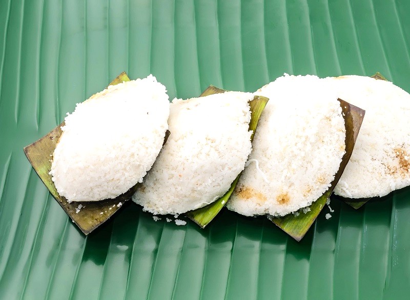 Bánh gạo Putu Piring: Hấp dẫn khó cưỡng.