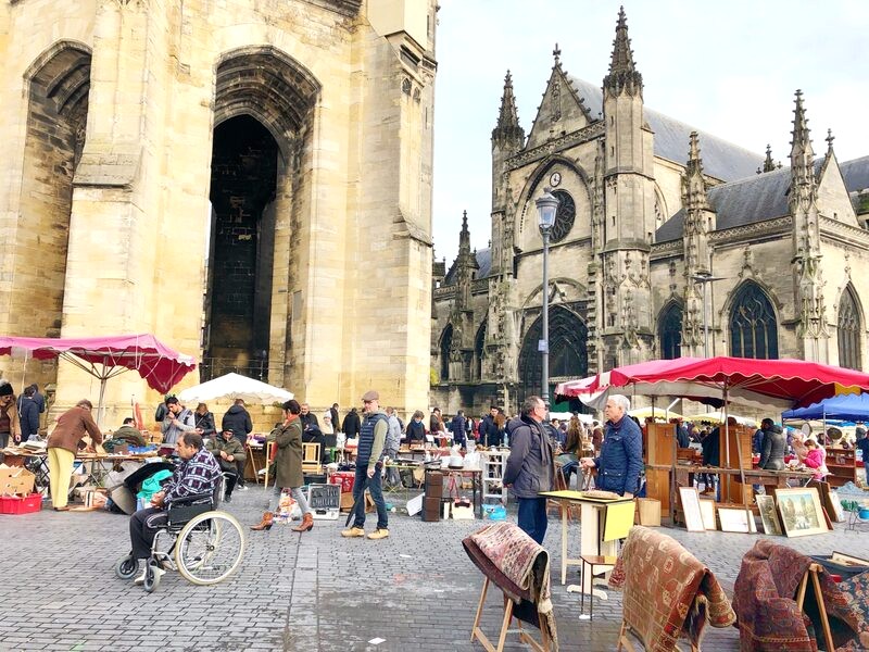 Bordeaux nắng đẹp, khám phá chợ trời!