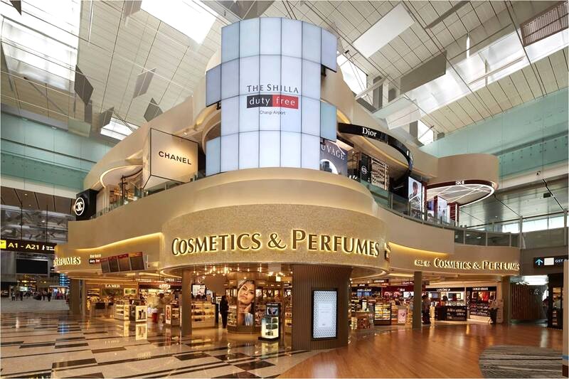 Cosmetics & Perfumes: Cửa hàng mỹ phẩm và nước hoa tại Changi Airport.