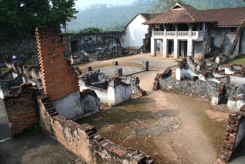 Nhà tù xuống cấp nghiêm trọng.