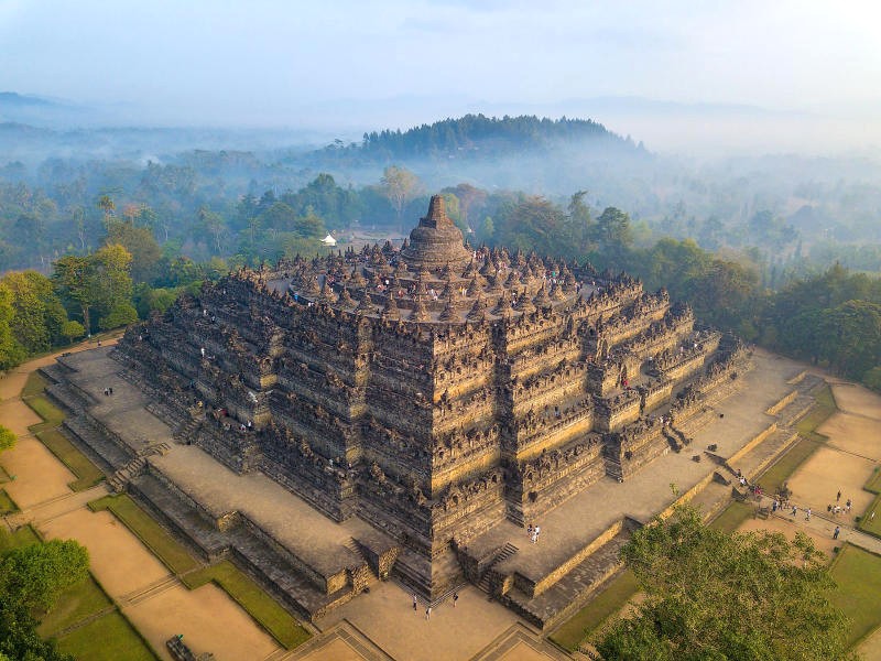 Borobudur: Di sản lịch sử, gắn bó với vùng đất.