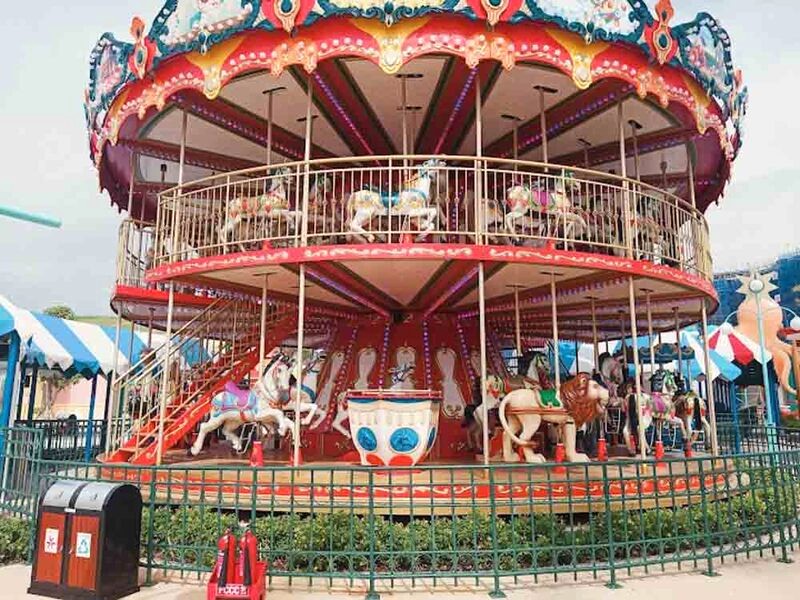 Dream Carousel: Cưỡi ngựa tuổi thơ