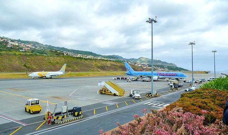 Sân bay quốc tế Madeira mang tên Cristiano Ronaldo.