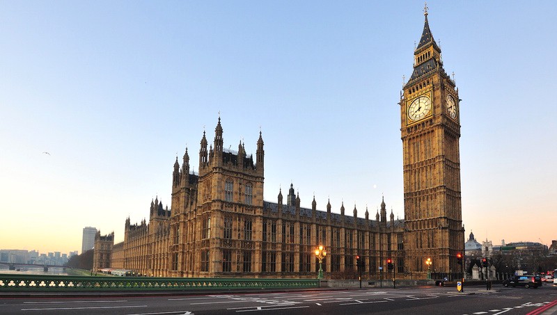 Tháp Elizabeth, còn gọi là Tháp đồng hồ Big Ben.