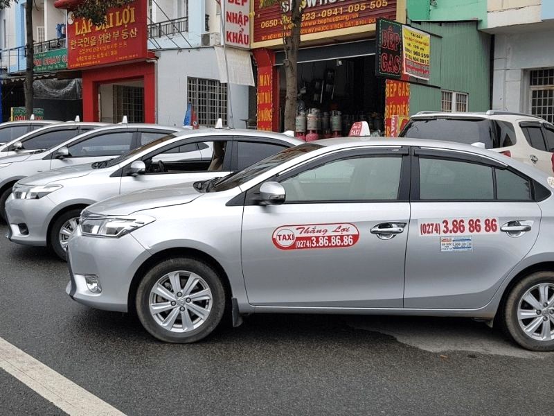 Taxi Thắng Lợi: Chất lượng dịch vụ hàng đầu, thu hút hành khách. (99 ký tự)