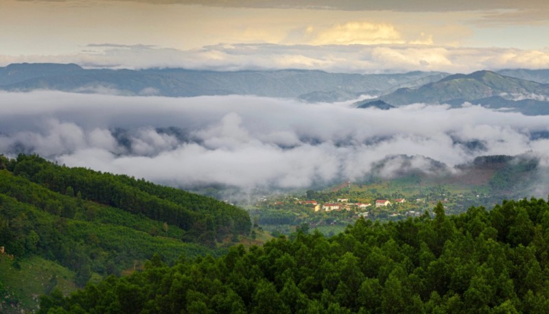 Khánh Sơn: Săn mây, tắm thác, trải nghiệm độc đáo.