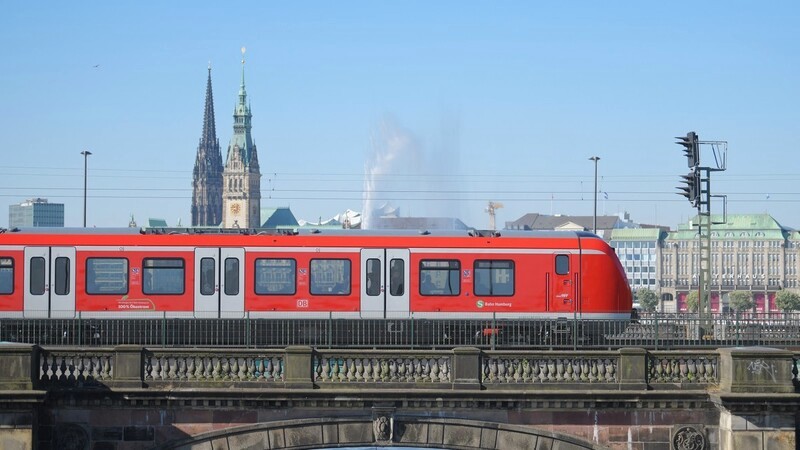 Tàu công cộng Đức: Tiện lợi và hiệu quả. (Ảnh: Deutsche Bahn AG / Oliver Lang)