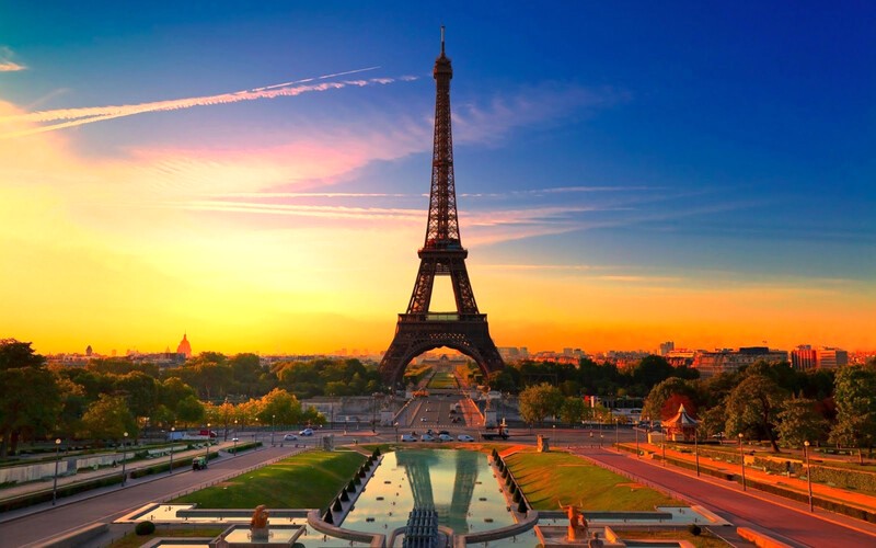 Kiệt tác nghệ thuật: Tháp Eiffel.