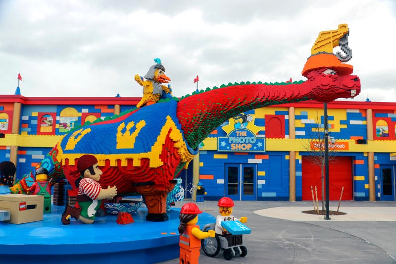 Legoland mở cửa quanh năm cho bạn và gia đình.