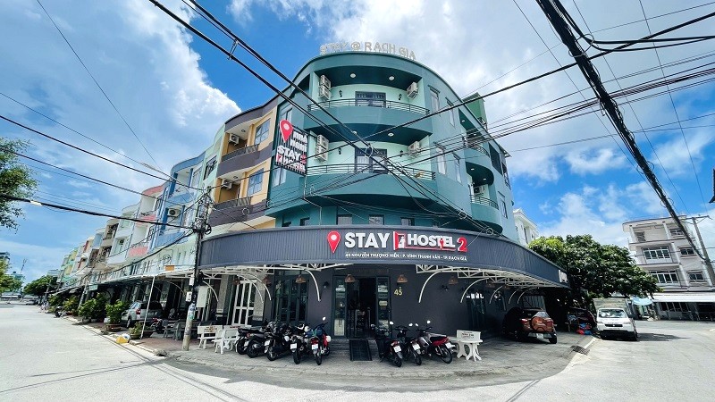 Stay Hostel: Trung tâm Rạch Giá, giá hợp lý.