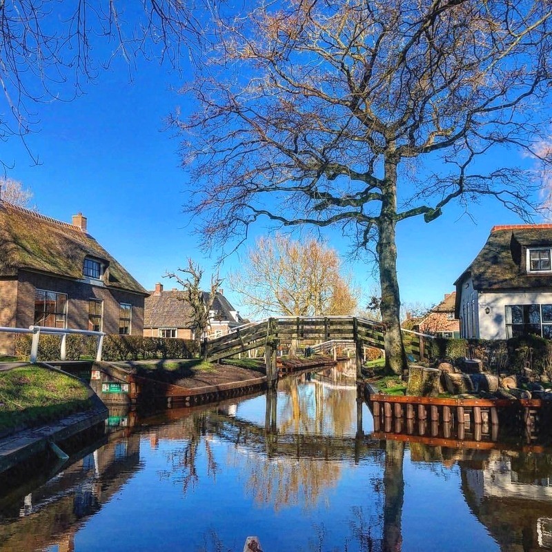 Giethoorn, ngôi làng cổ kính ở Hà Lan.