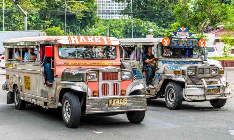 Jeepney là phương tiện phổ biến ở Cebu.