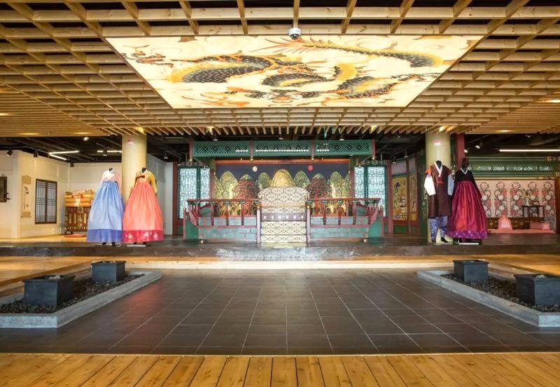 Mặc Hanbok, trải nghiệm văn hóa Hàn Quốc!