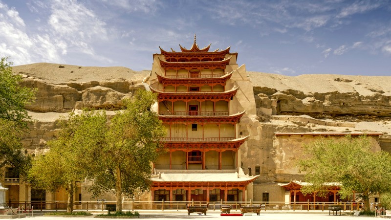 Hang Mogao: Kỳ quan giữa sa mạc Gobi.