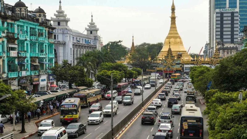 Myanmar đa dạng phương tiện di chuyển.