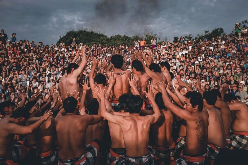 Múa Kecak truyền thống tại Uluwatu.