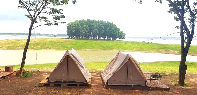 Mã Đà Lake View: Cắm trại rộng rãi, view đẹp.