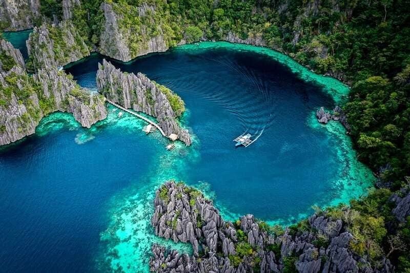 Twin Lagoon, hồ nước tuyệt đẹp như thiên đường, ẩn mình giữa vách đá hùng vĩ.