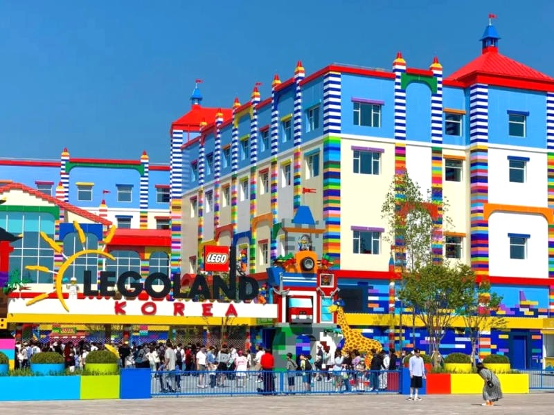 Legoland Korea: Vui chơi giải trí đa dạng.