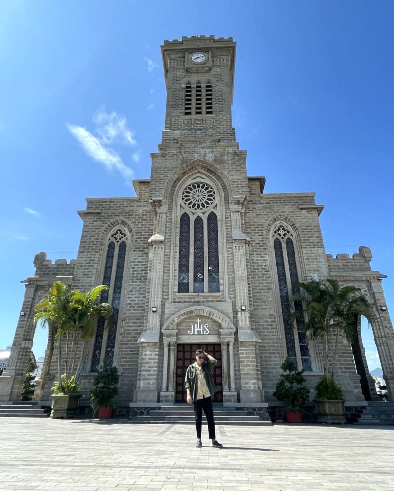 Nhà thờ Núi Nha Trang: Gothic độc đáo, sống ảo đỉnh cao.