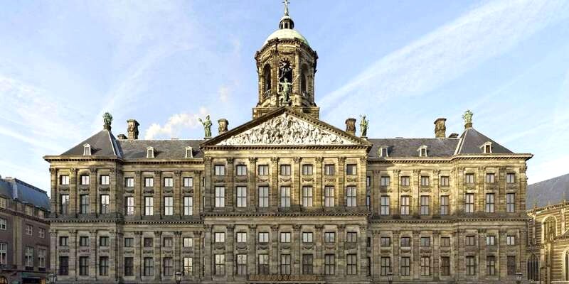 Cung điện Hoàng gia Amsterdam nổi tiếng.