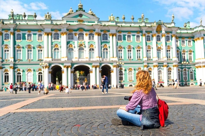 Cung điện Mùa Đông: Điểm tham quan nổi tiếng St. Petersburg.