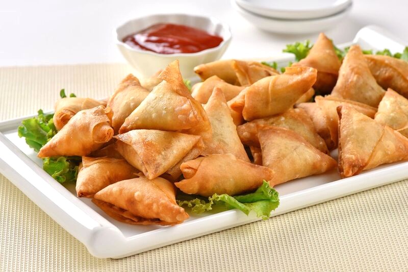 Bánh Samosa, xuất xứ từ Trung Á, nay nổi tiếng khắp nơi.