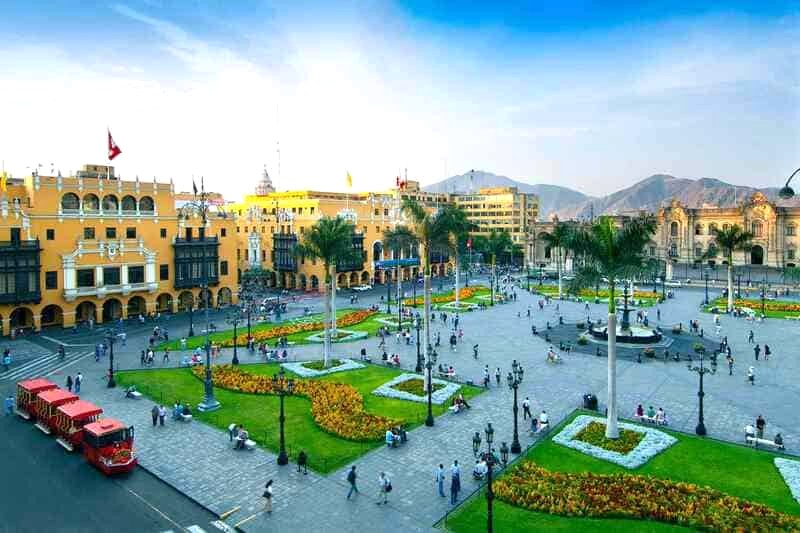 Lima, thủ đô Peru, rực rỡ văn hóa.