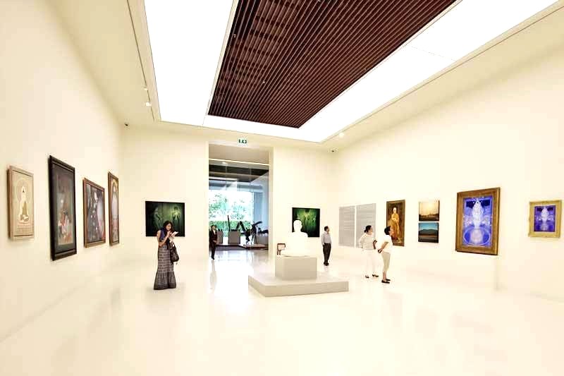 Moca Bangkok: Thiên đường nghệ thuật đương đại cho mọi tín đồ.