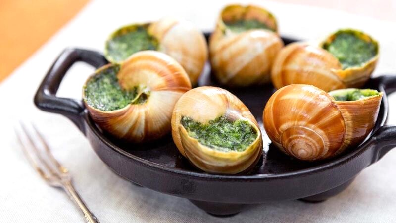 Escargot: tinh túy ẩm thực Pháp.