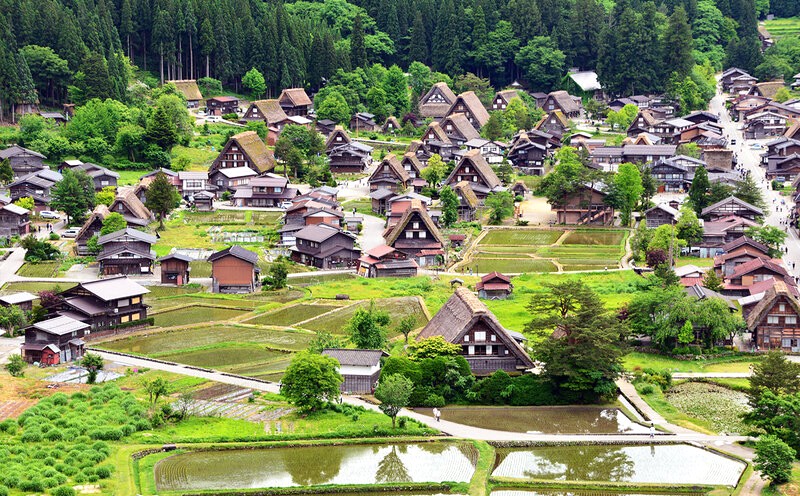 Gifu, trái tim Nhật Bản, ẩn mình giữa núi non hùng vĩ, là nơi lưu giữ nét đẹp cổ kính của những làng quê truyền thống.