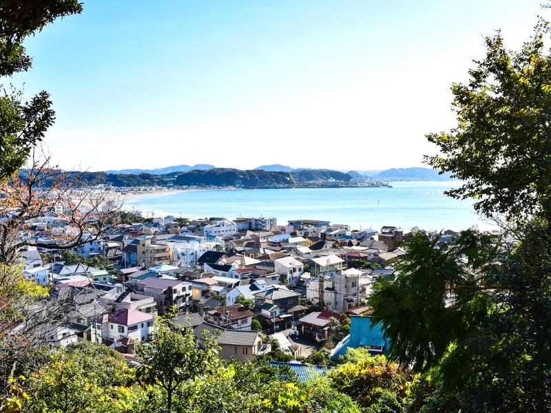 Kamakura: Thành phố đền đài bên bờ biển.