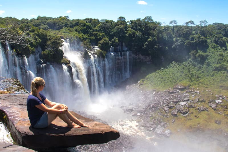 Angola, quốc gia nổi tiếng ở Châu Phi.