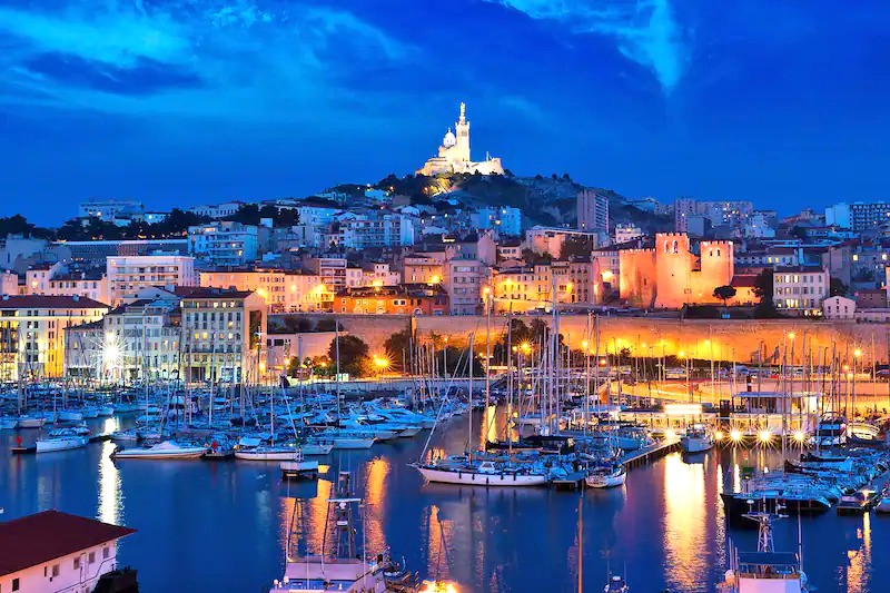 Marseille là thành phố lớn thứ hai của Pháp.