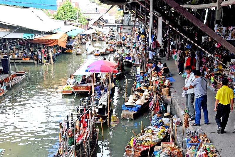 Chợ nổi Damnoen Saduak: Nổi tiếng nhất Thái Lan.