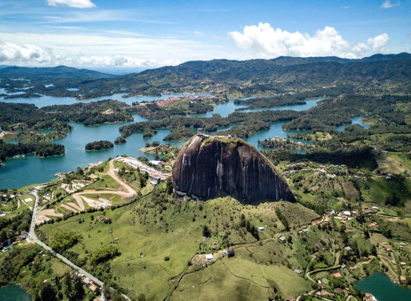 Colombia: Quốc gia đa dạng sinh học nhất thế giới với cảnh quan thiên nhiên ngoạn mục.