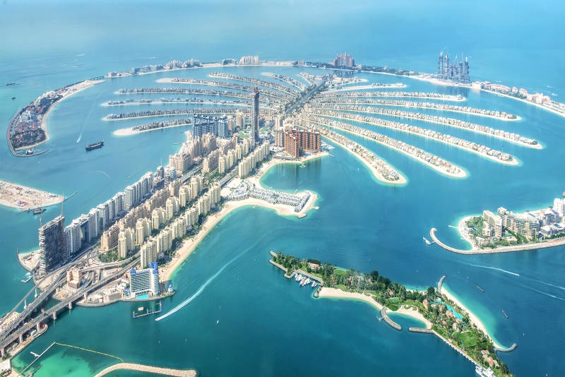 Palm Jumeirah là một trong ba đảo nhân tạo thuộc dự án Palm Islands của Dubai.