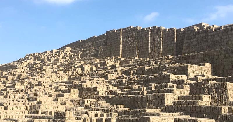 Huaca Pucllana: Trung tâm nghi lễ nổi tiếng ở Lima.