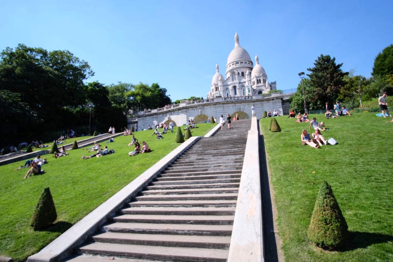 Lưu ý khi tham quan Montmartre để chuyến đi vui vẻ, an toàn.