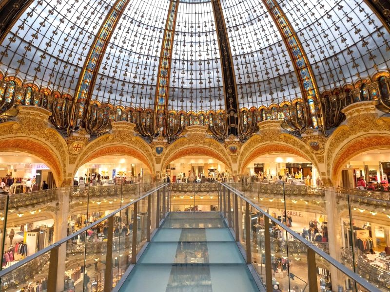 Galeries Lafayette Haussmann: Cung điện mua sắm tráng lệ.